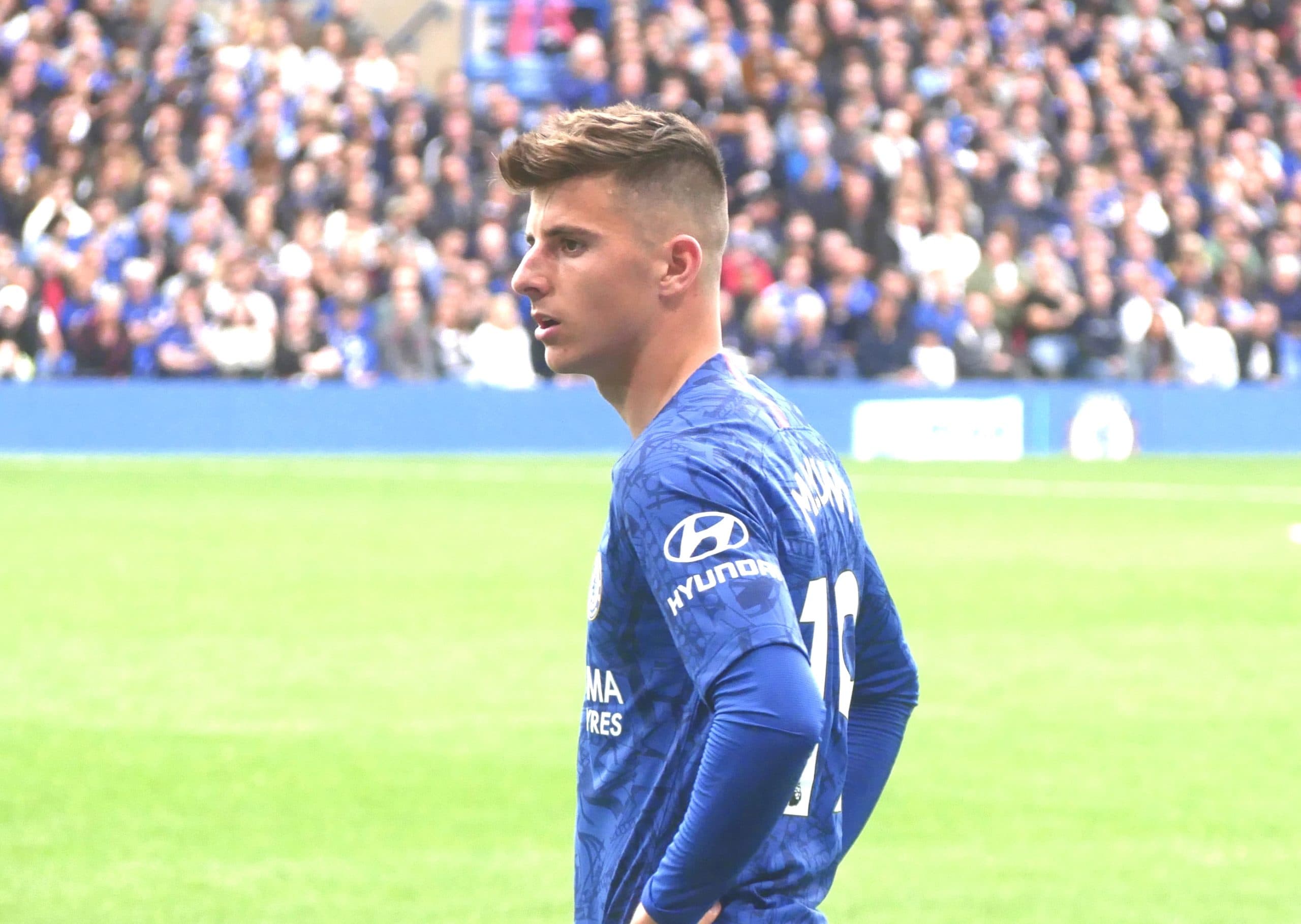 Mason Mount's Possible Switch to Manchester United logo